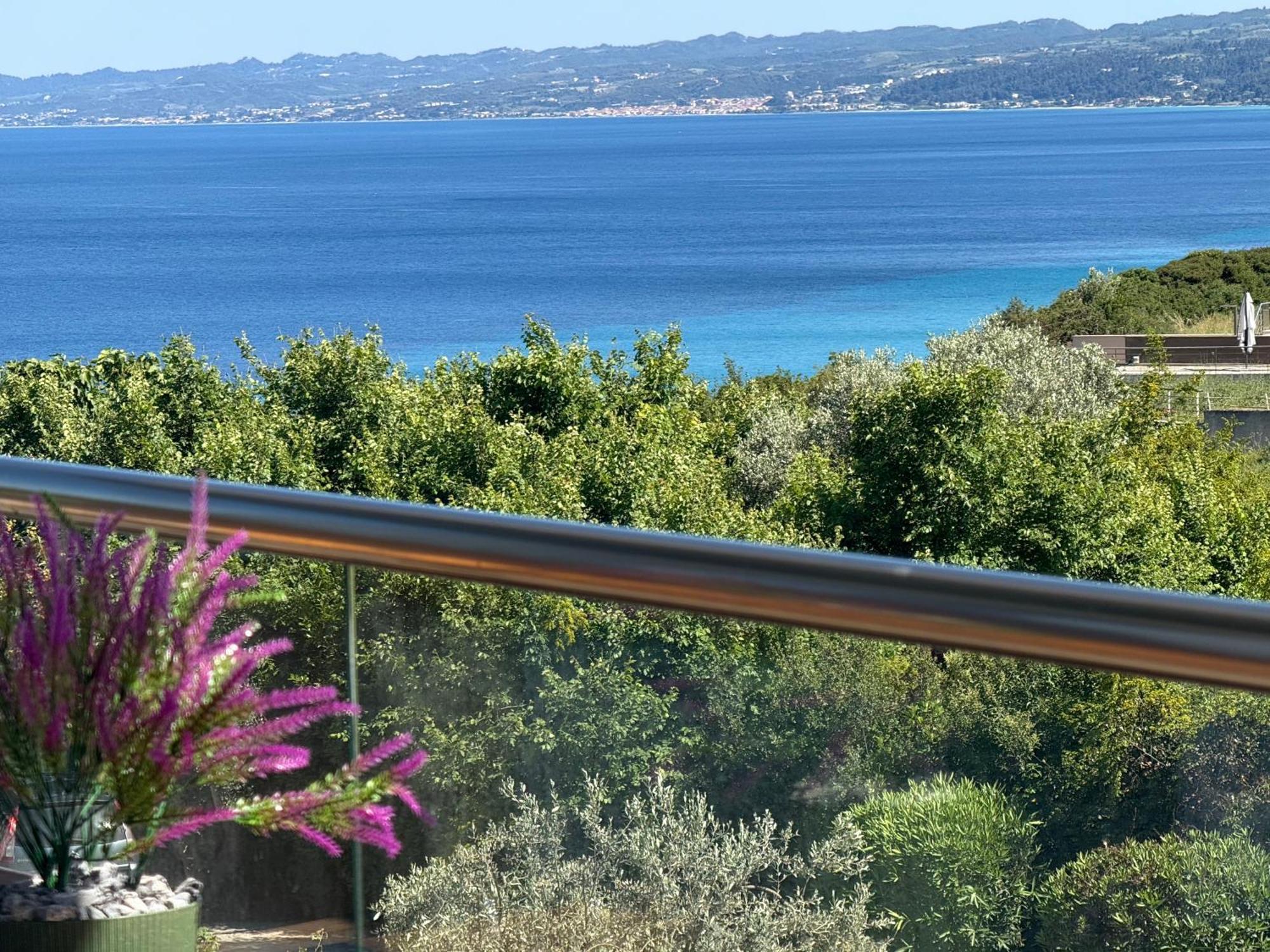 Villa Evita , Penthouse, 53M2 ,Athytos 450M From The Beach Afytos Exterior photo